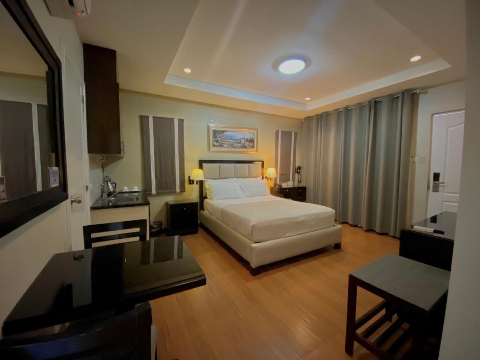 Prism Hotel Анхелес Экстерьер фото
