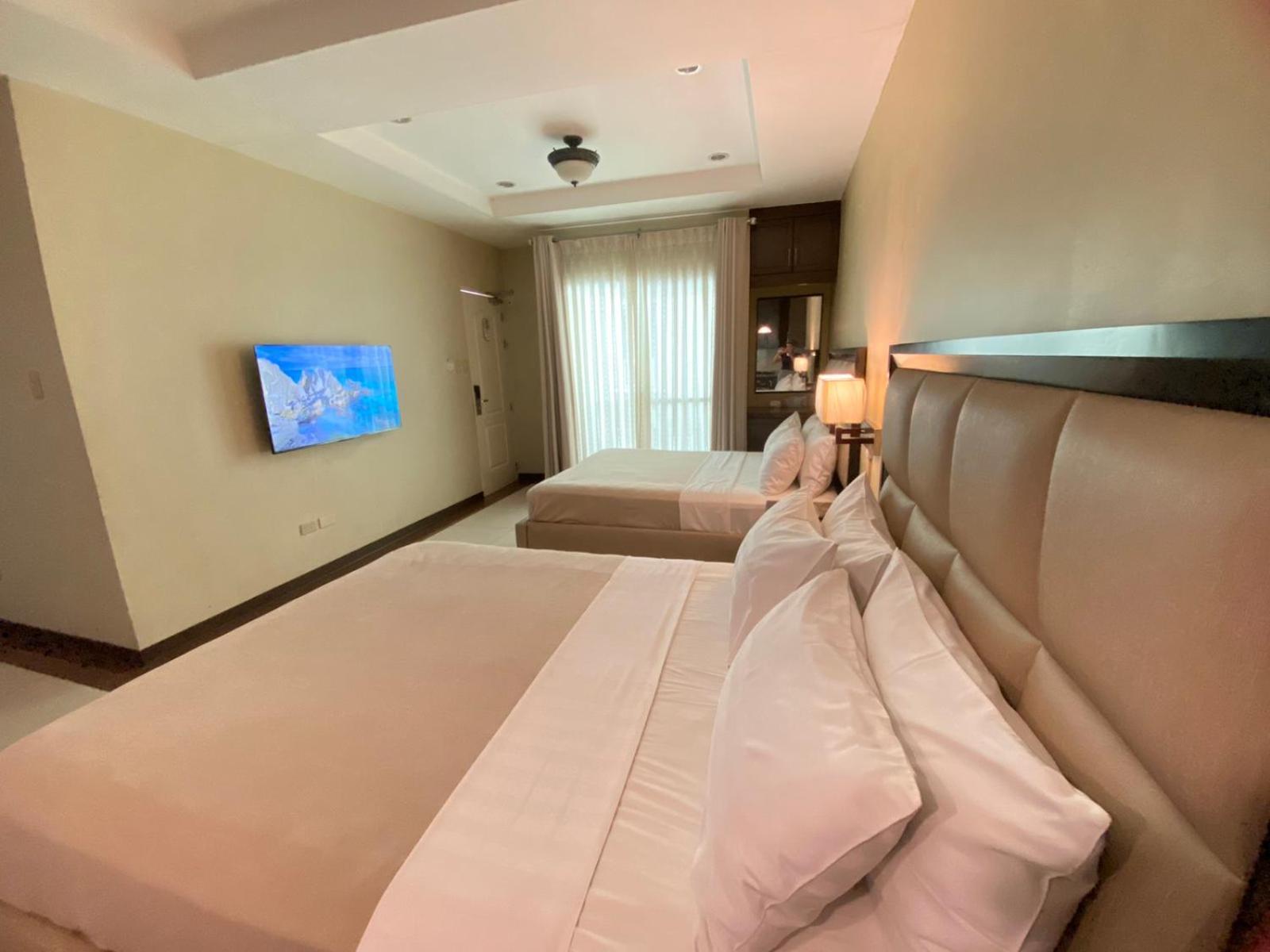 Prism Hotel Анхелес Экстерьер фото